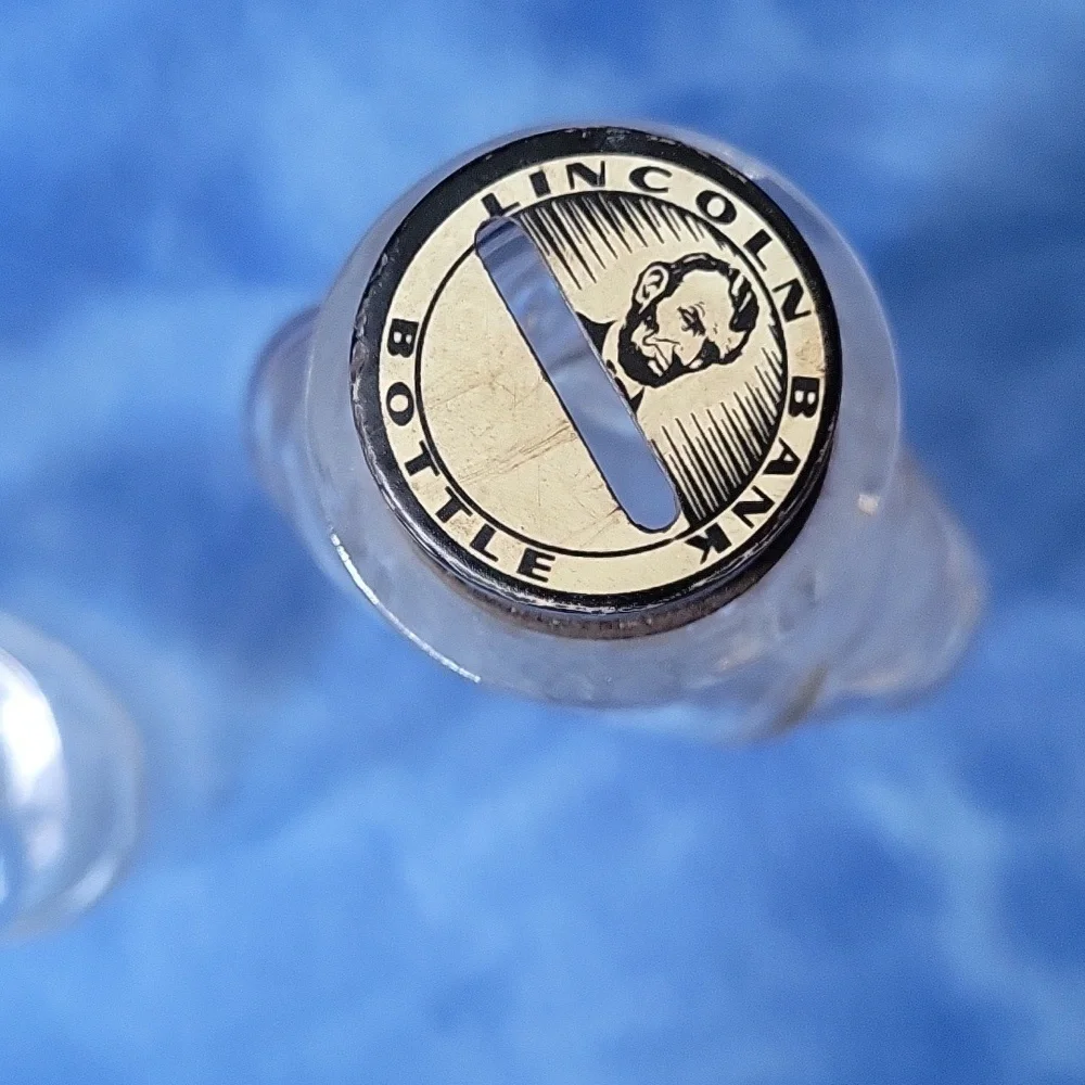 Vintage Lincoln Bank Bottles - set of two - Picture 6 of 8